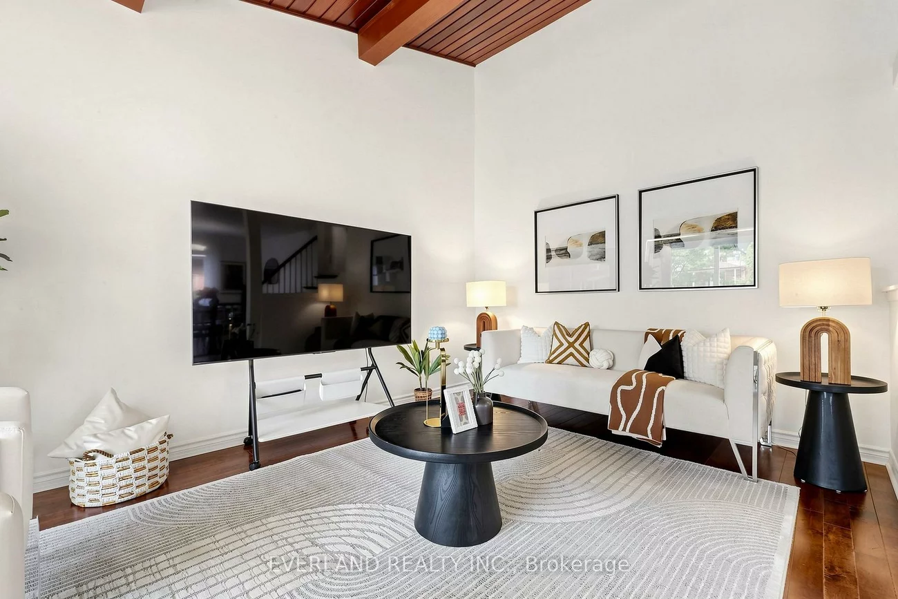 38, Six Nations, Woburn, Toronto
