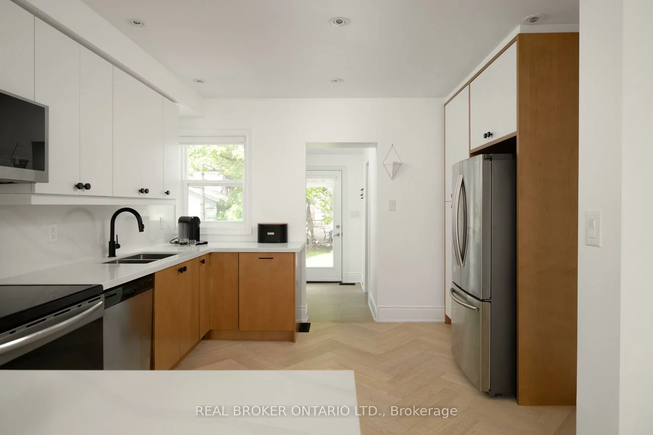 37, Gledhill, Woodbine-Lumsden, Toronto