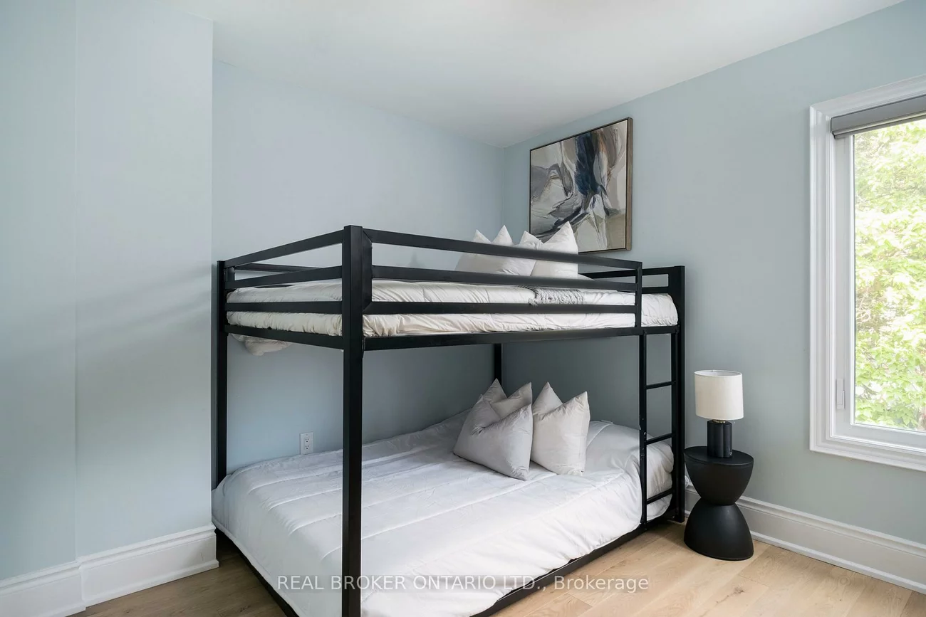 37, Gledhill, Woodbine-Lumsden, Toronto