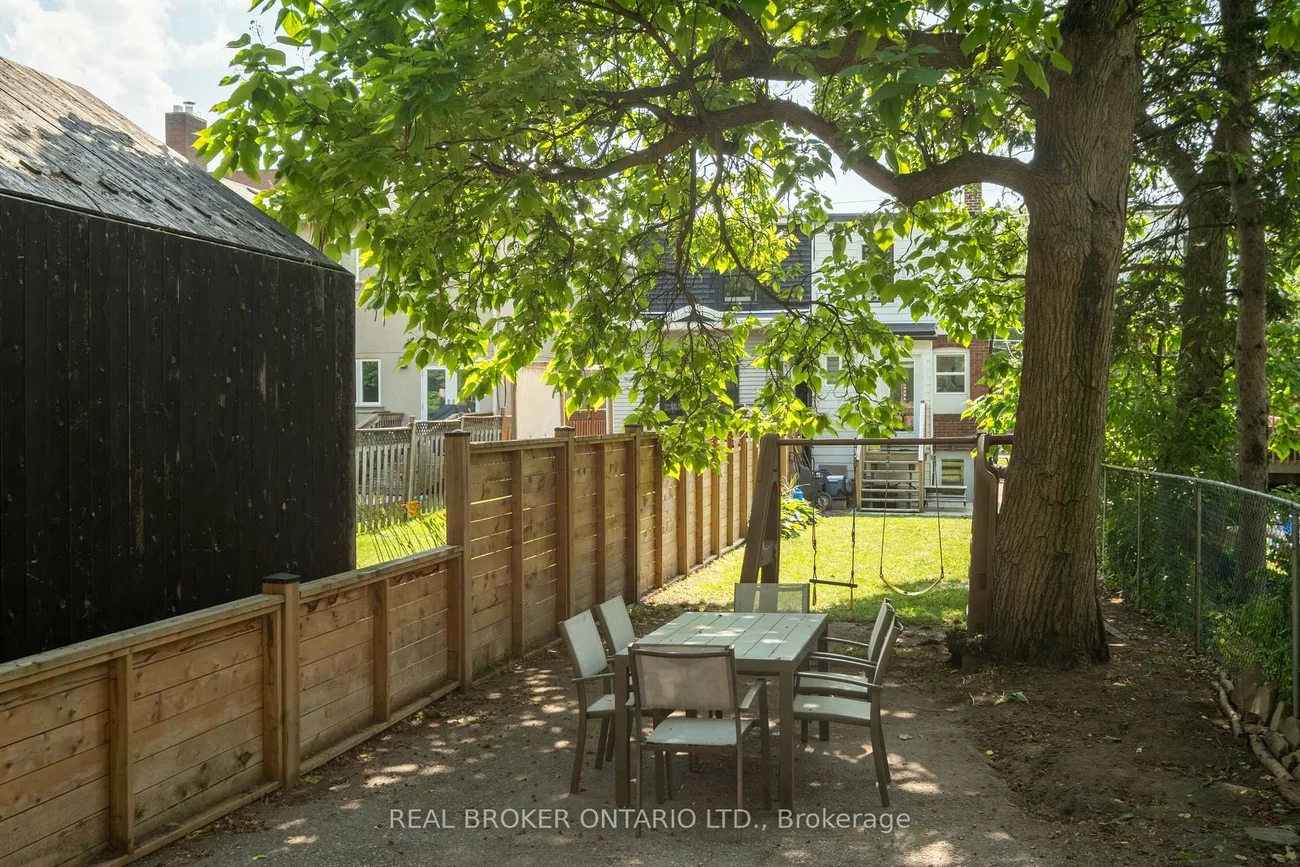 37, Gledhill, Woodbine-Lumsden, Toronto