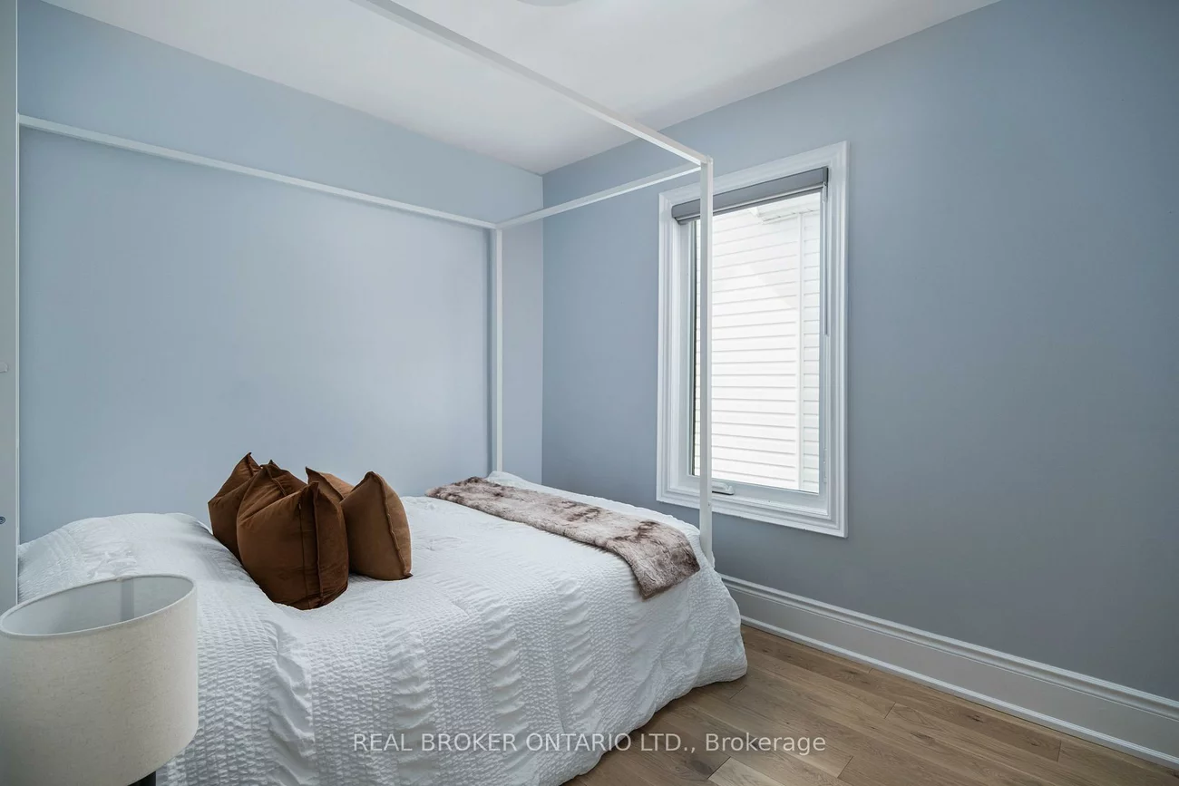 37, Gledhill, Woodbine-Lumsden, Toronto