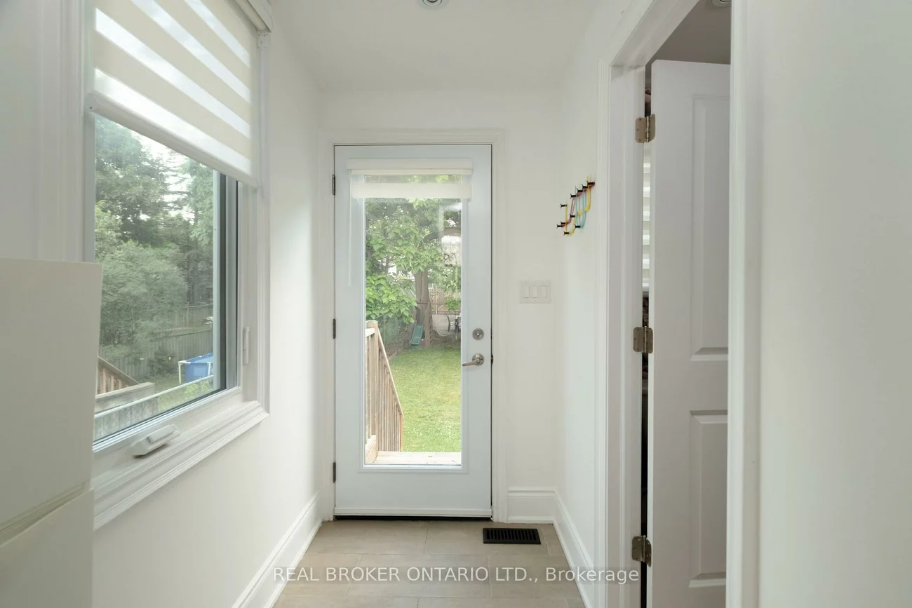 37, Gledhill, Woodbine-Lumsden, Toronto