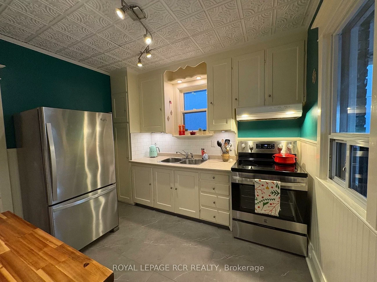 12, Orley, Woodbine-Lumsden, Toronto