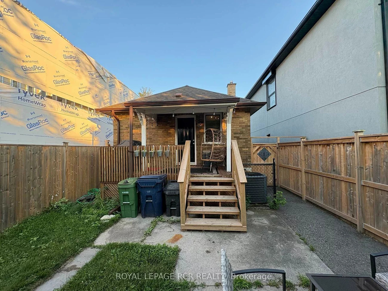 12, Orley, Woodbine-Lumsden, Toronto