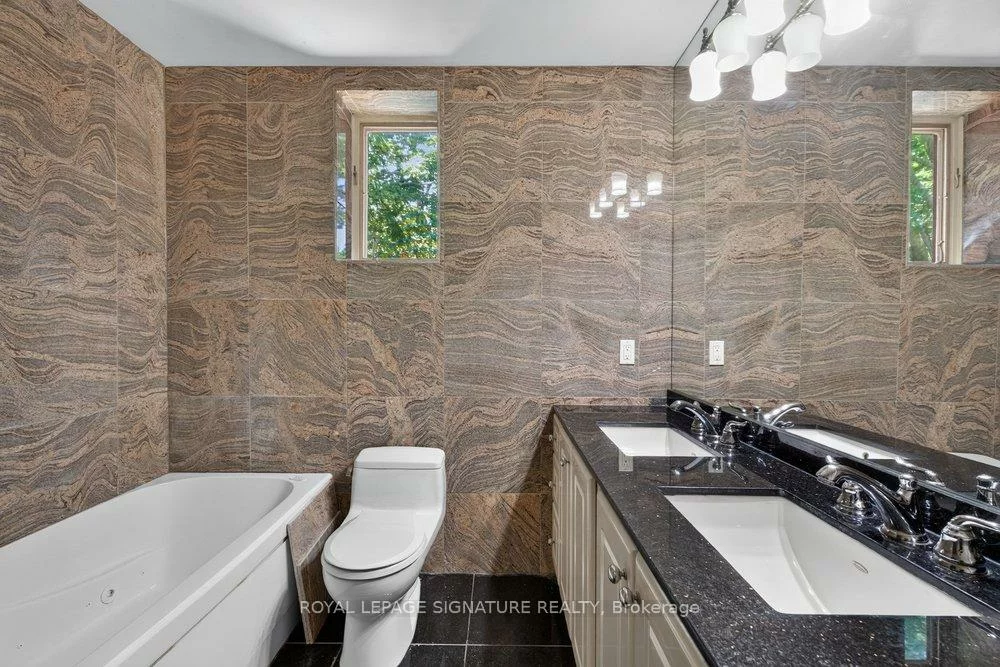 10, Rossford, Wexford-Maryvale, Toronto