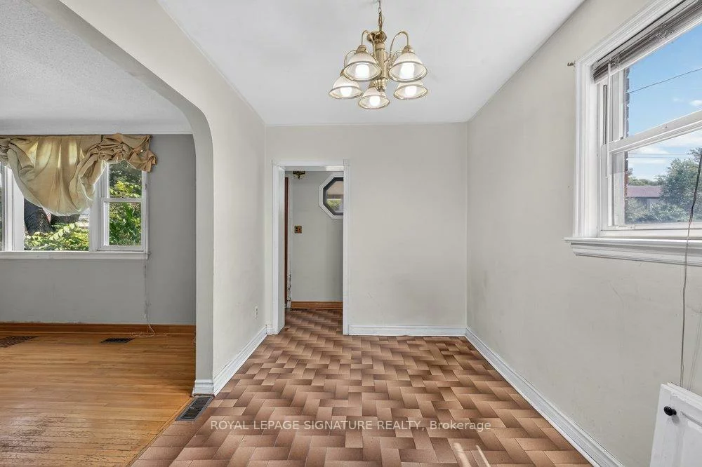 10, Rossford, Wexford-Maryvale, Toronto