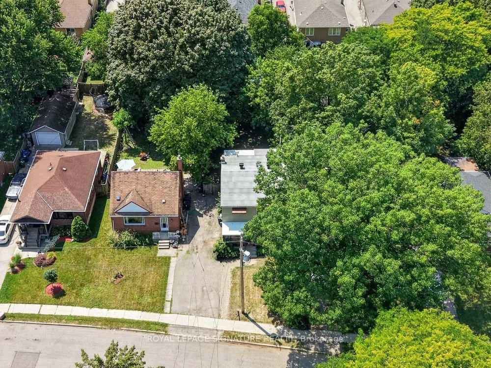 10, Rossford, Wexford-Maryvale, Toronto