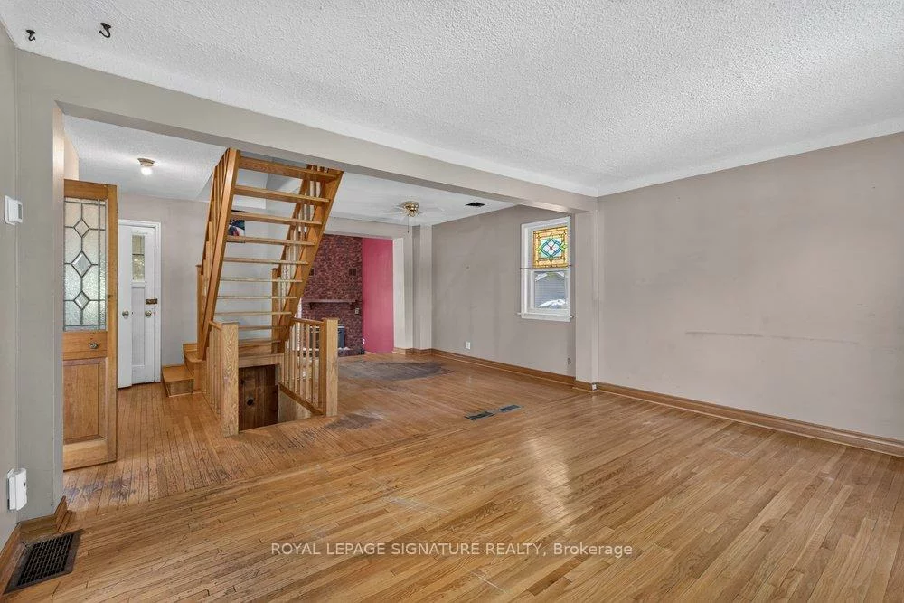 10, Rossford, Wexford-Maryvale, Toronto