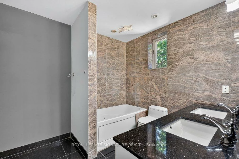 10, Rossford, Wexford-Maryvale, Toronto