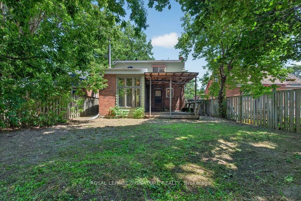 10, Rossford, Wexford-Maryvale, Toronto