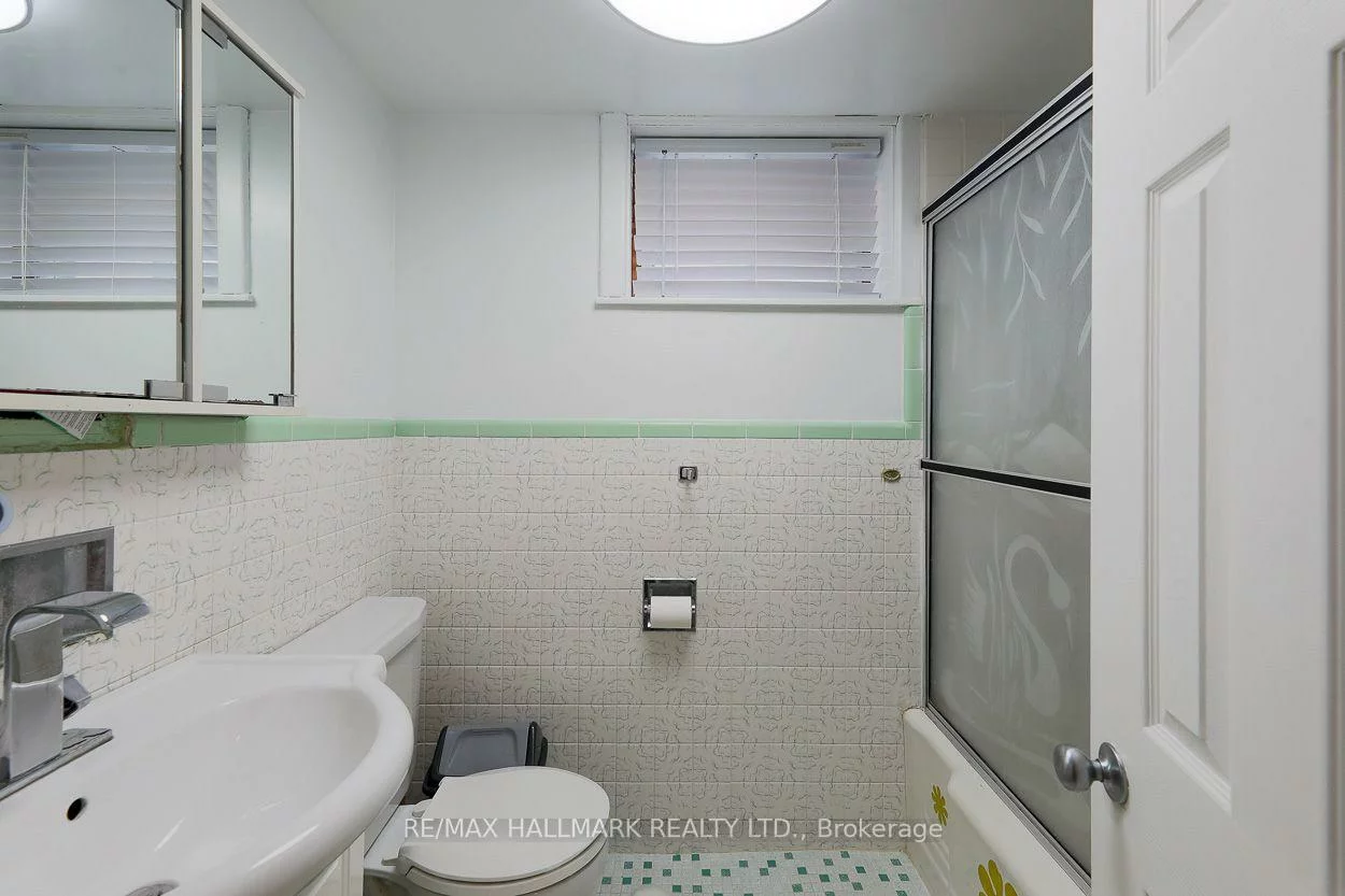 58, Claremore, Birchcliffe-Cliffside, Toronto
