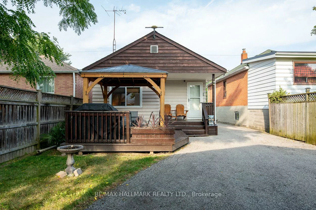 58, Claremore, Birchcliffe-Cliffside, Toronto