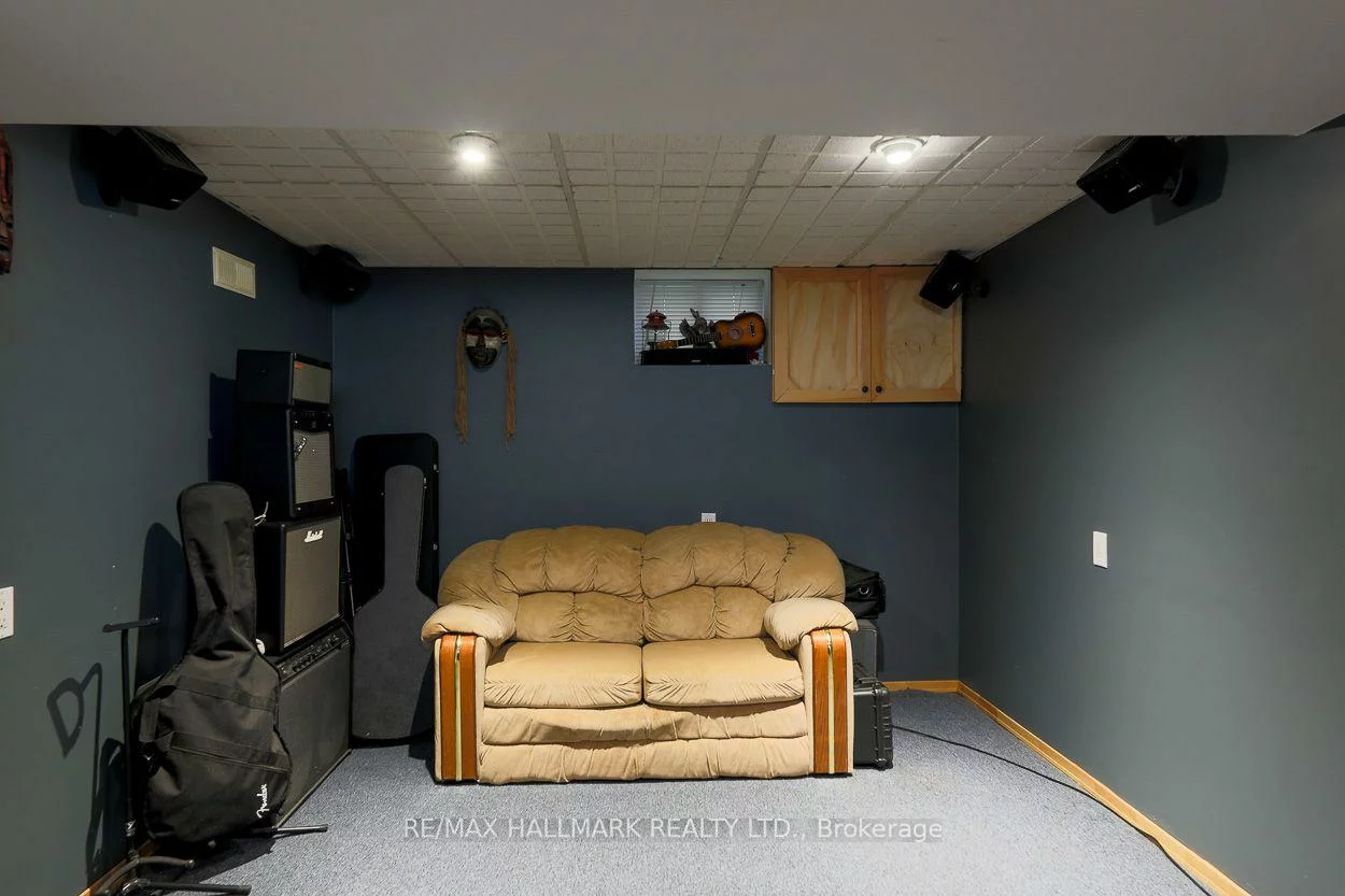 58, Claremore, Birchcliffe-Cliffside, Toronto