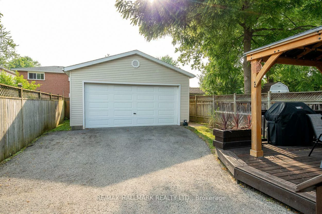 58, Claremore, Birchcliffe-Cliffside, Toronto