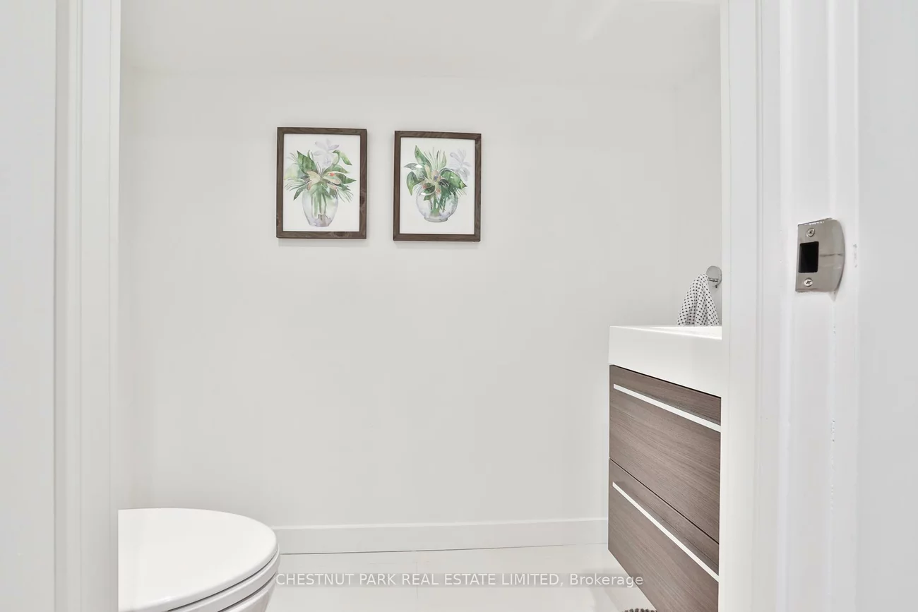 52, West, South Riverdale, Toronto