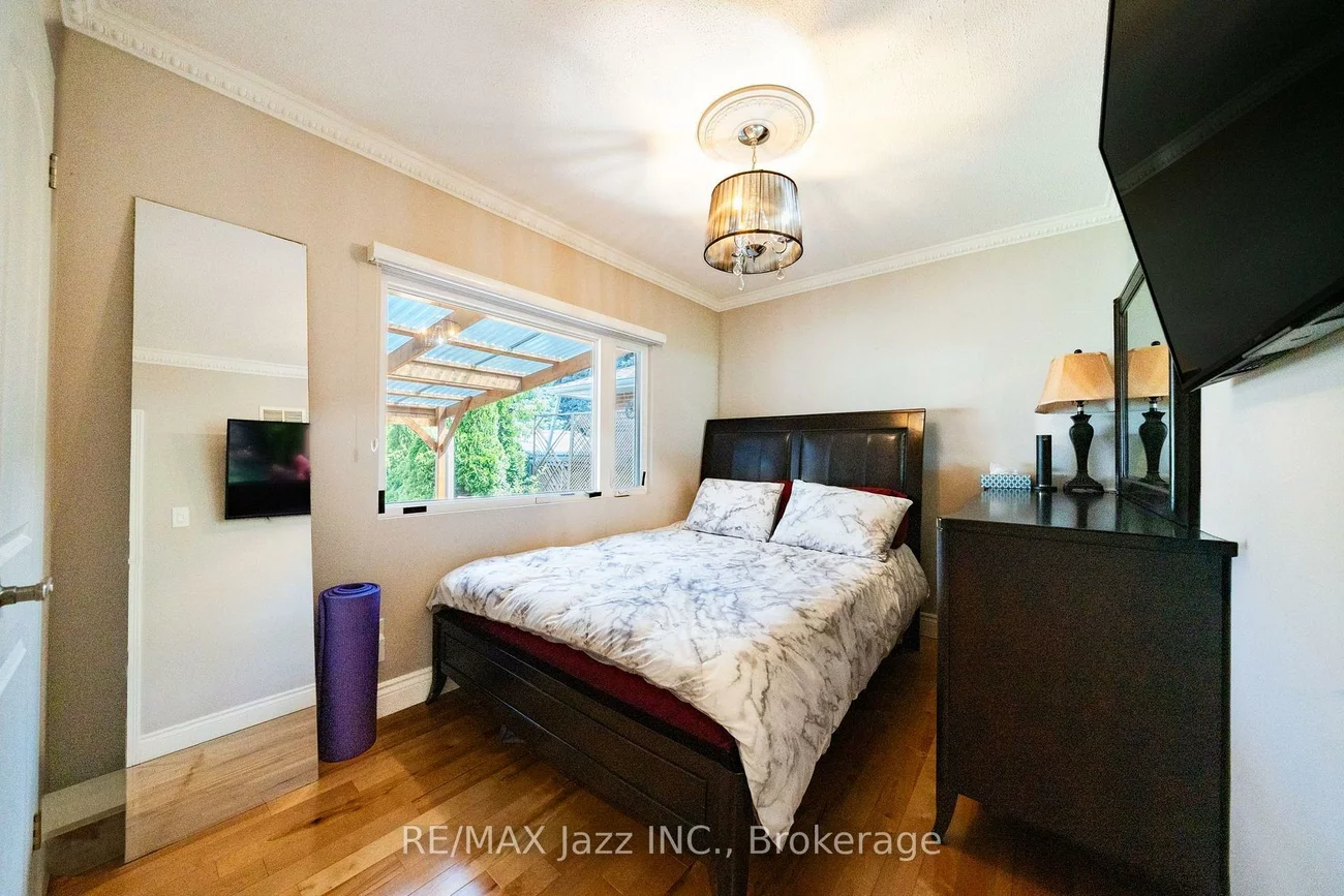 12, Warnsworth, West Hill, Toronto
