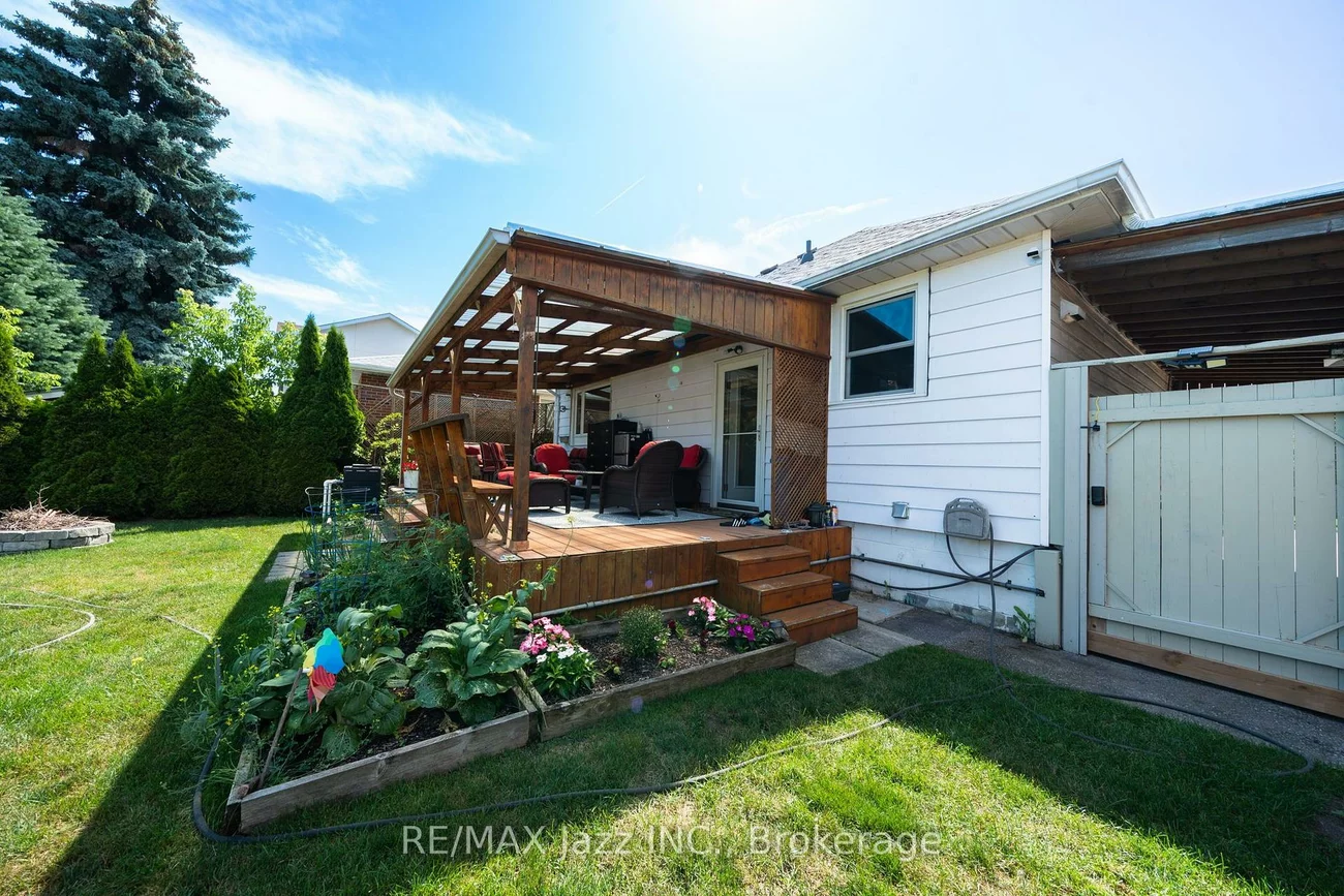 12, Warnsworth, West Hill, Toronto