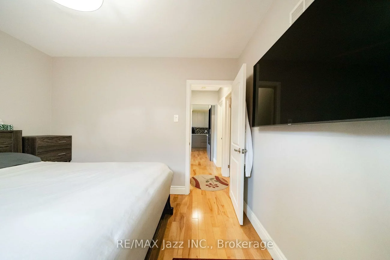 12, Warnsworth, West Hill, Toronto