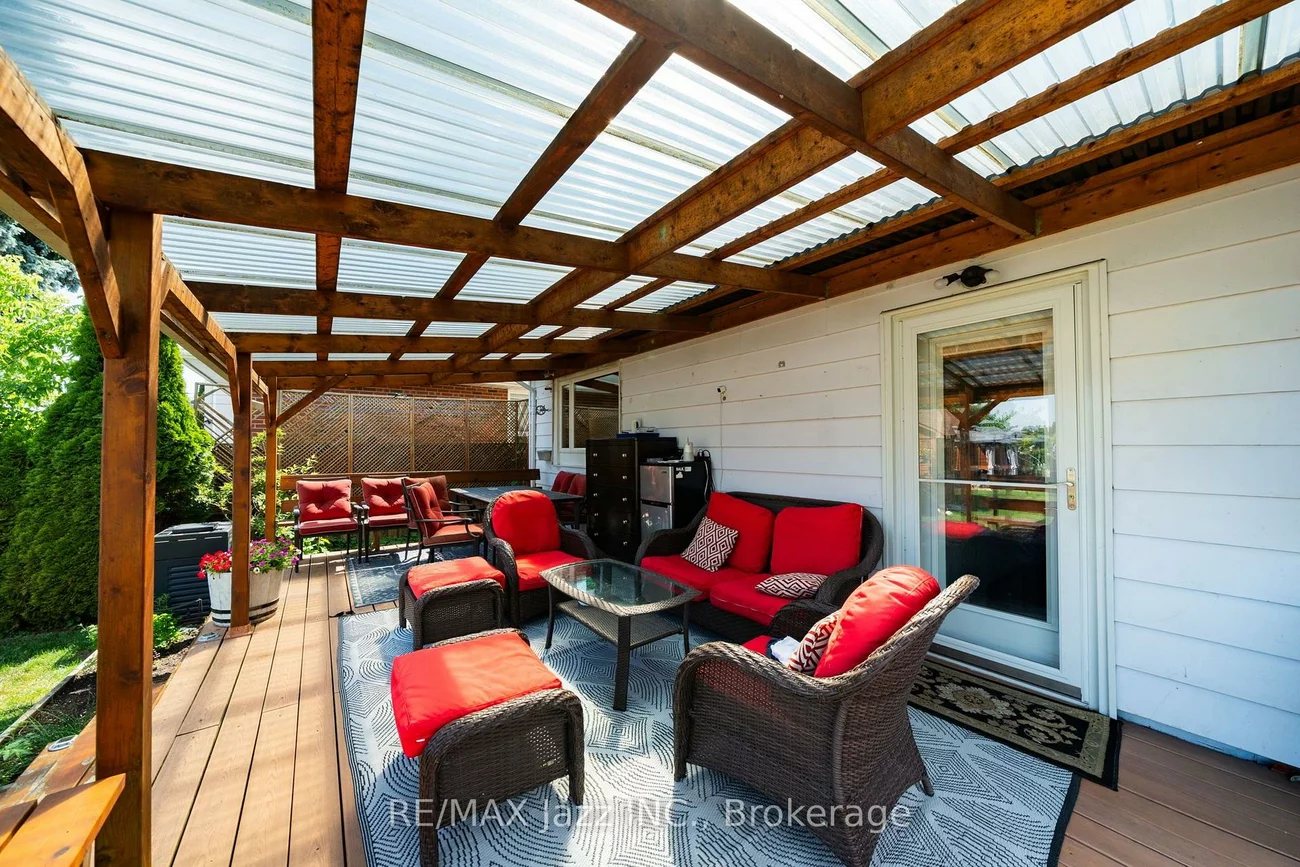 12, Warnsworth, West Hill, Toronto