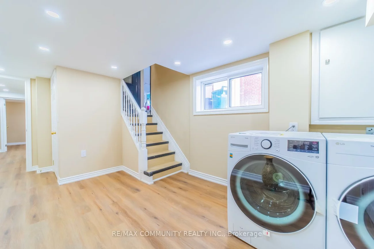45, Barrymore, Bendale, Toronto