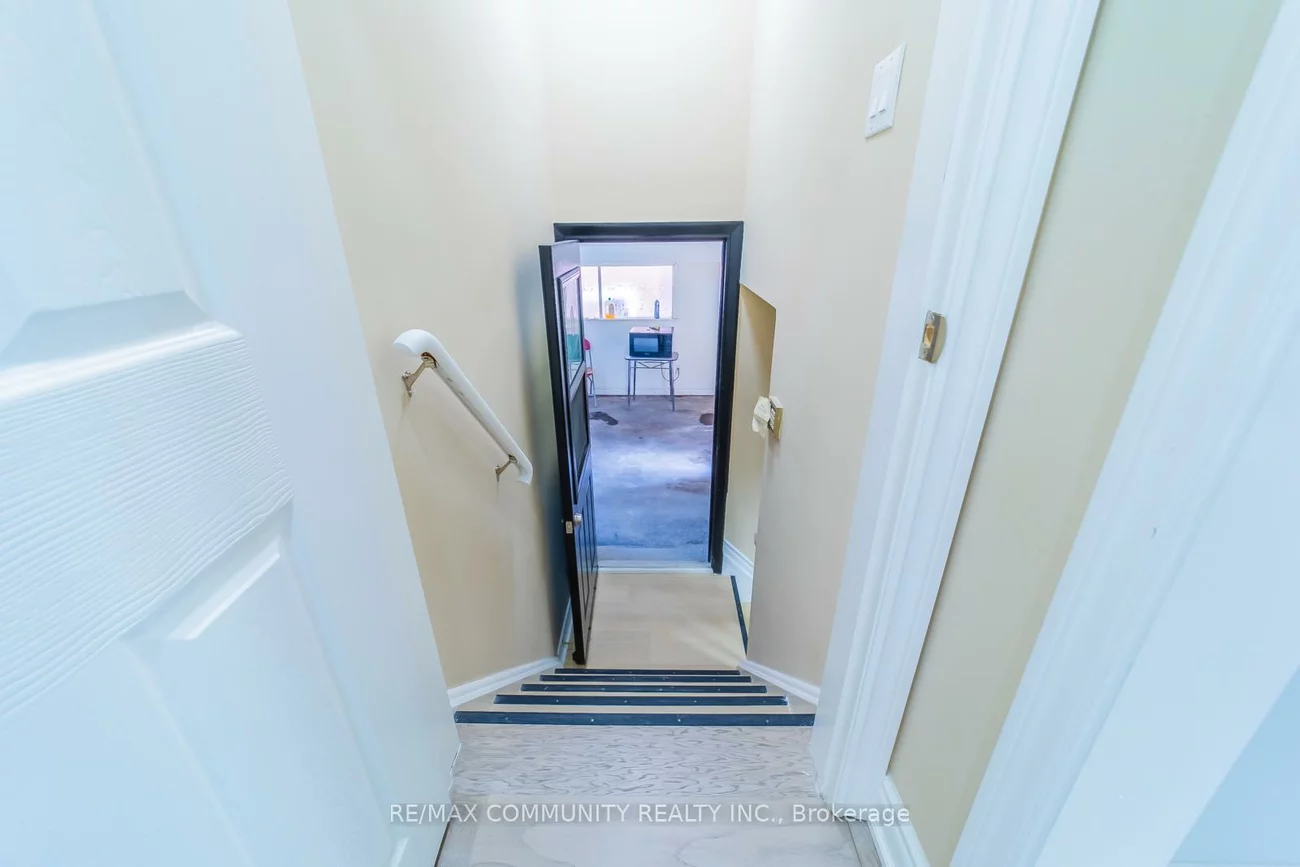45, Barrymore, Bendale, Toronto
