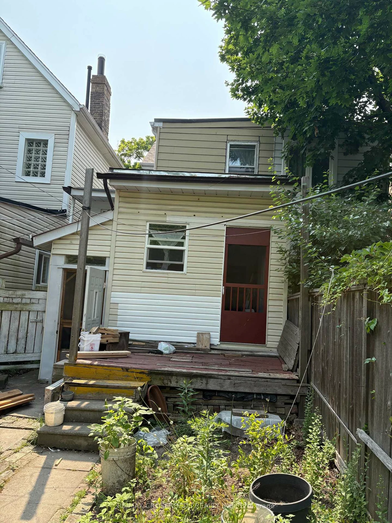 293, Pape, South Riverdale, Toronto