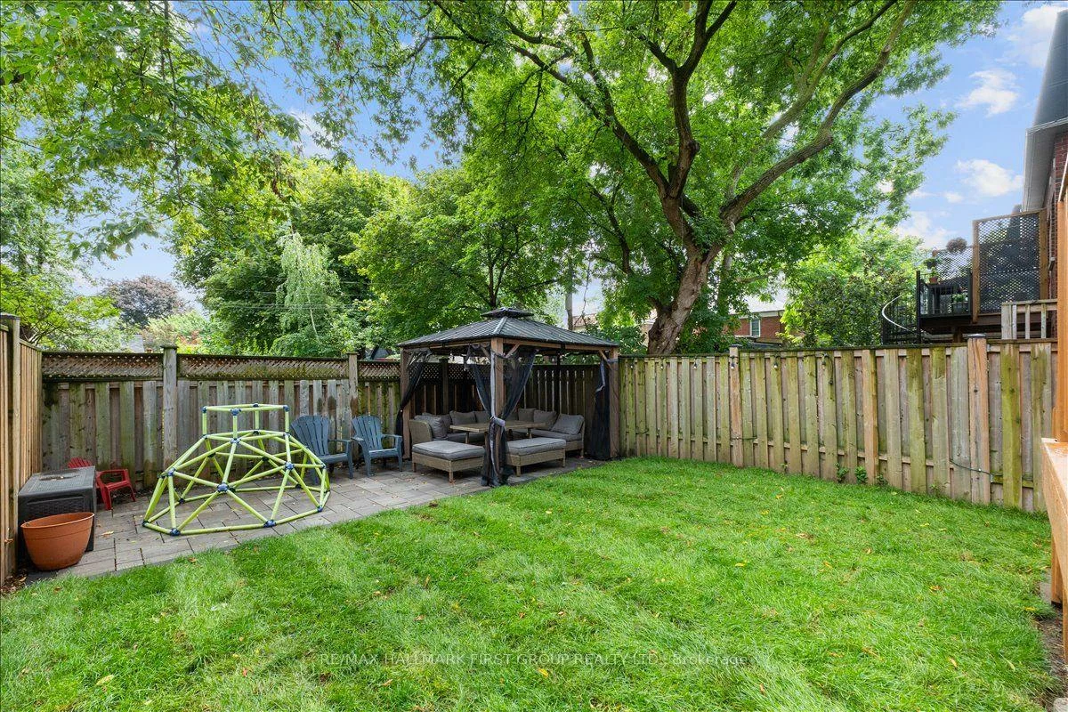 53F, Dentonia Park, Crescent Town, Toronto