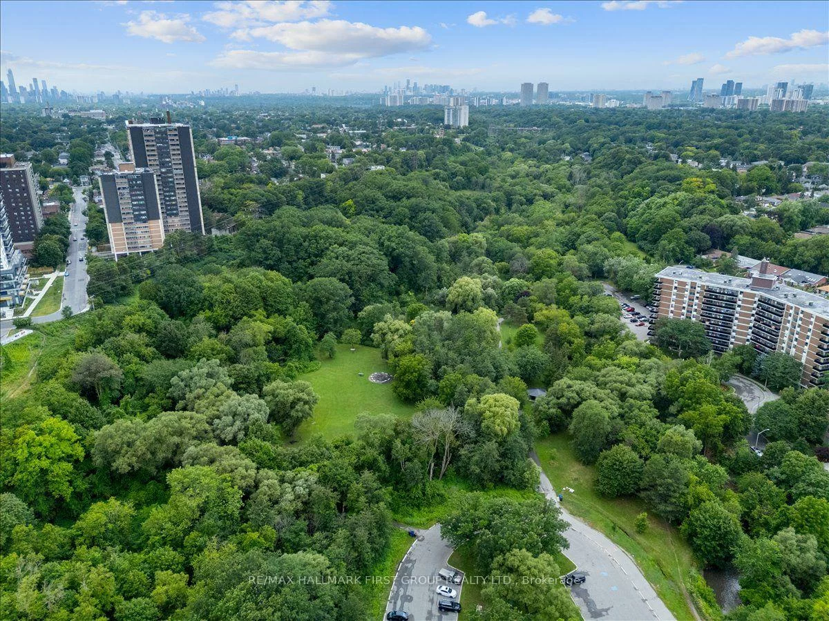 53F, Dentonia Park, Crescent Town, Toronto