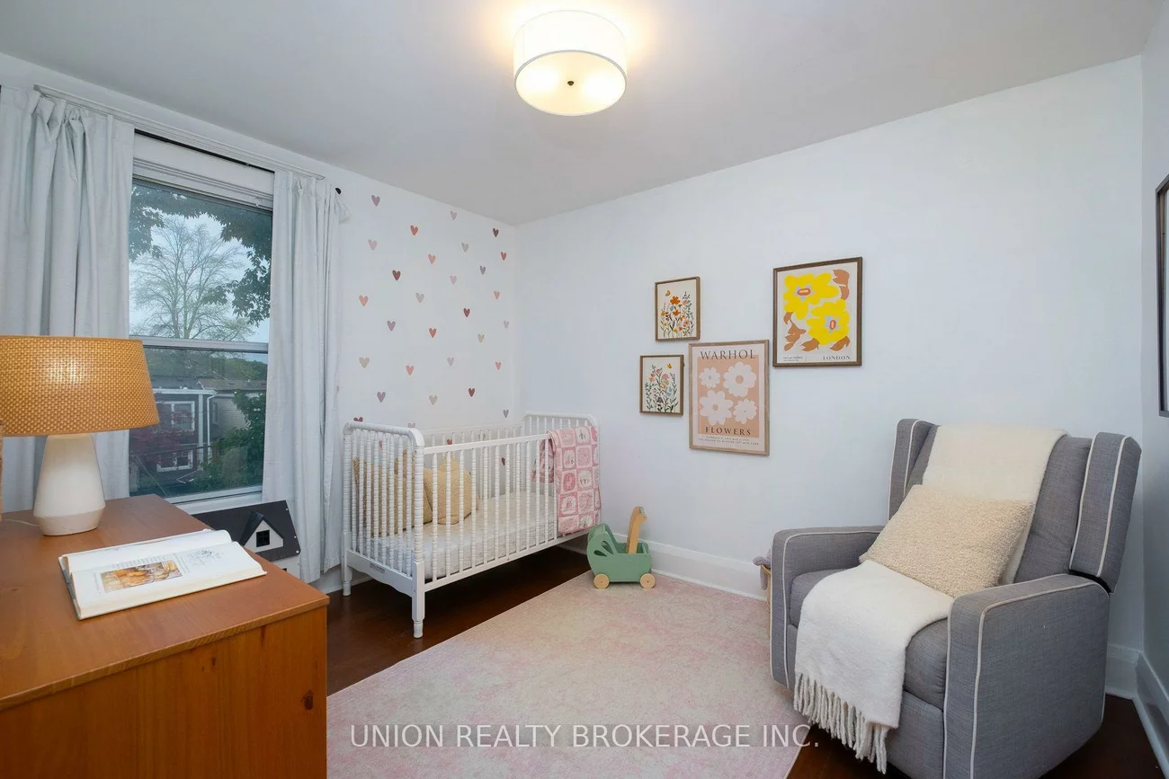 339, Kingston, The Beaches, Toronto