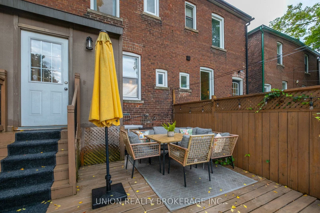 339, Kingston, The Beaches, Toronto