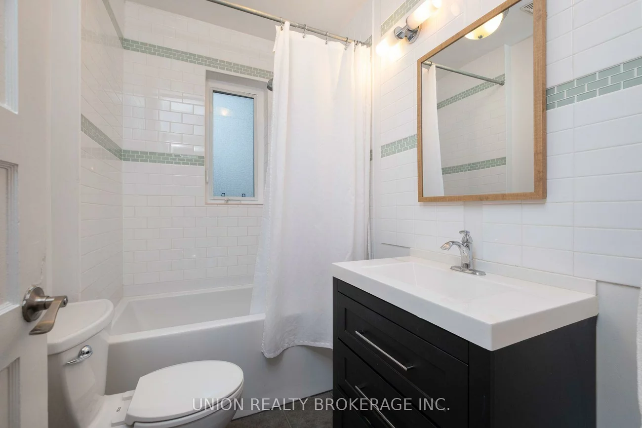 339, Kingston, The Beaches, Toronto