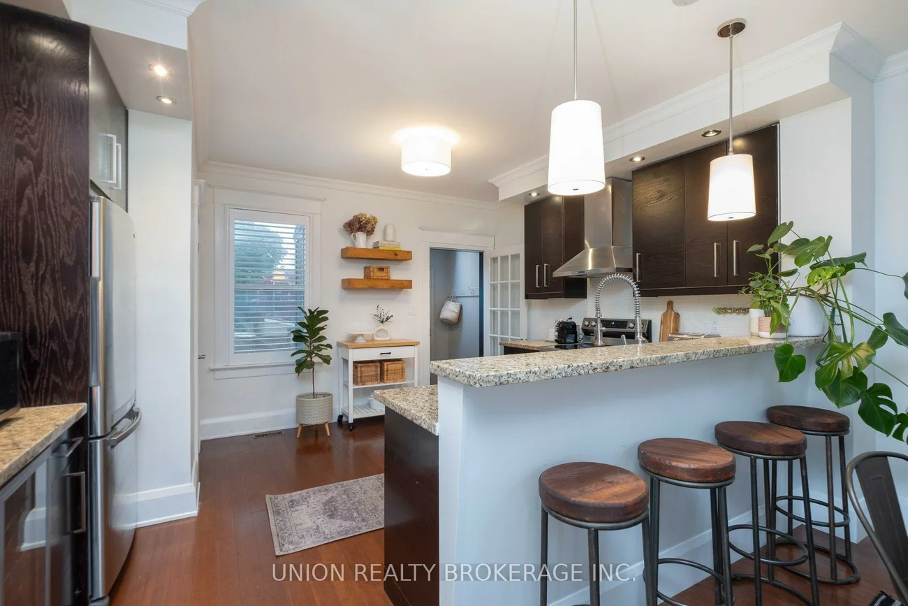 339, Kingston, The Beaches, Toronto
