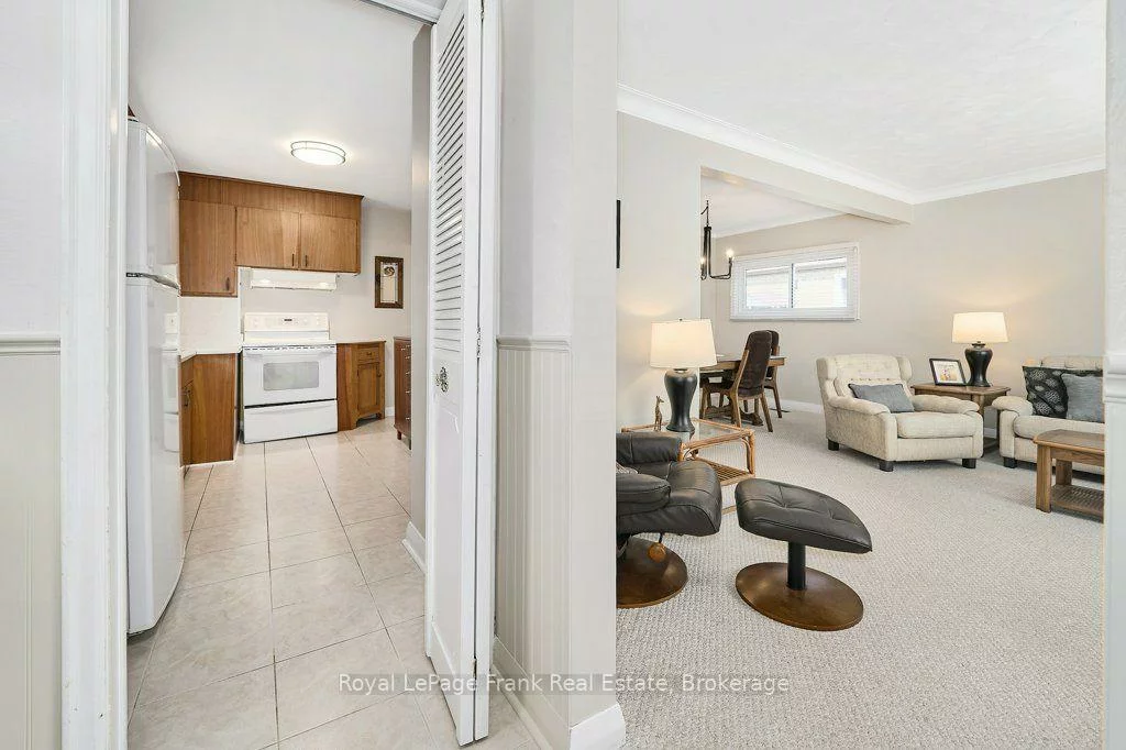 55, Leahann, Dorset Park, Toronto