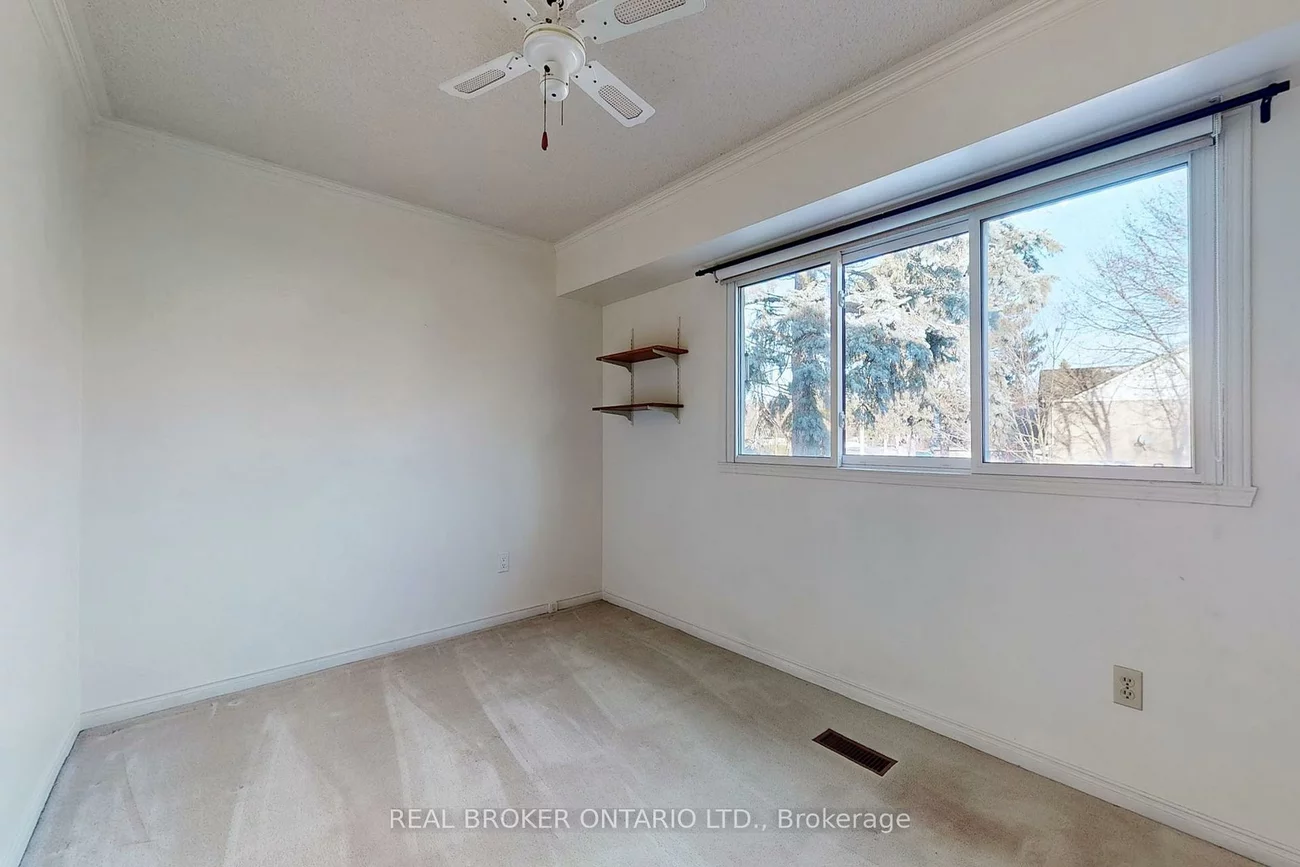 1, Baronial, Rouge E10, Toronto