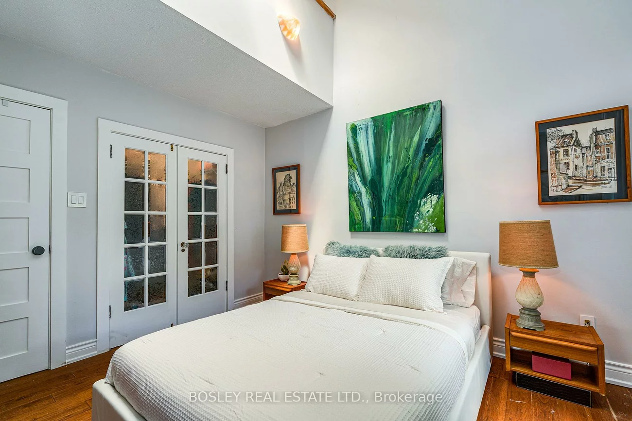 16, Blong, South Riverdale, Toronto