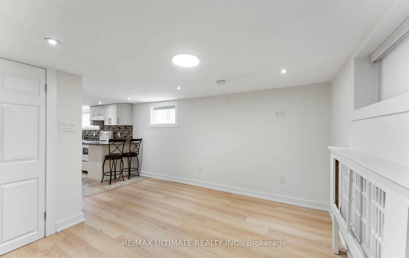 906, Logan, Playter Estates-Danforth, Toronto