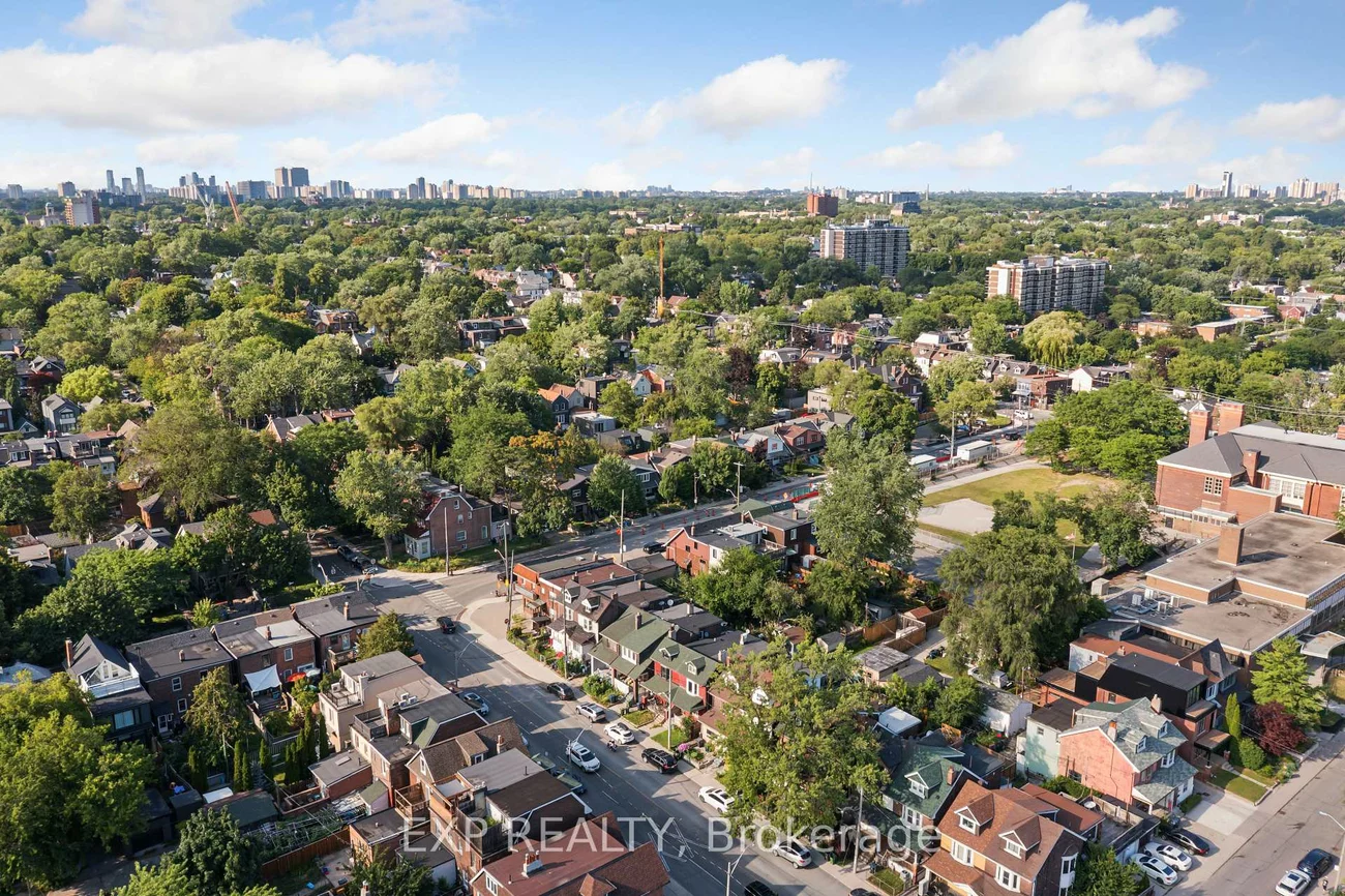 511, Carlaw, North Riverdale, Toronto