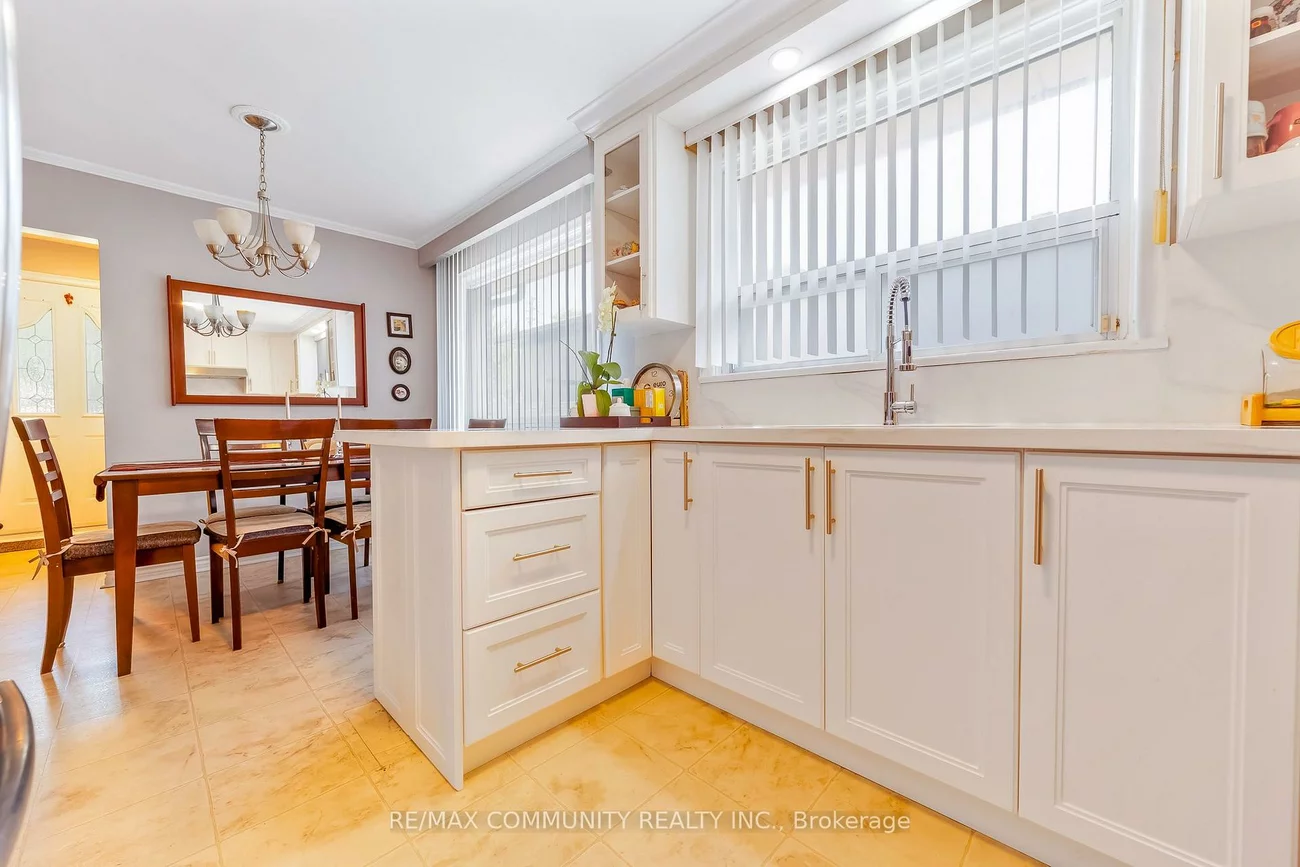 764, Brimley, Bendale, Toronto
