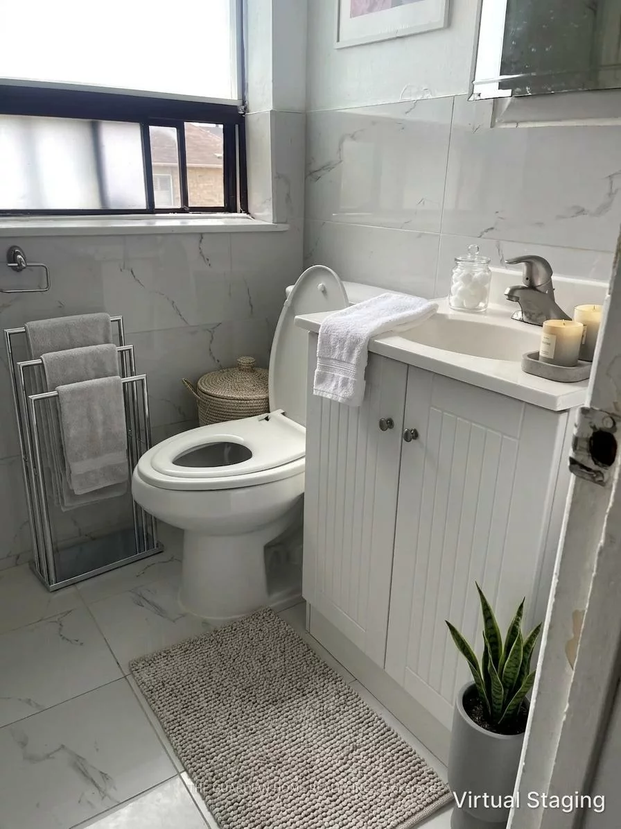 62, Santamonica, Clairlea-Birchmount, Toronto