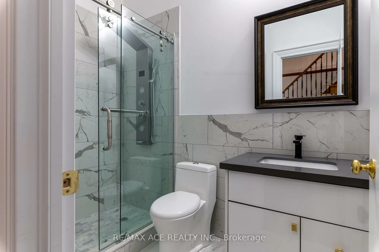 229B, Mcintosh, Birchcliffe-Cliffside, Toronto
