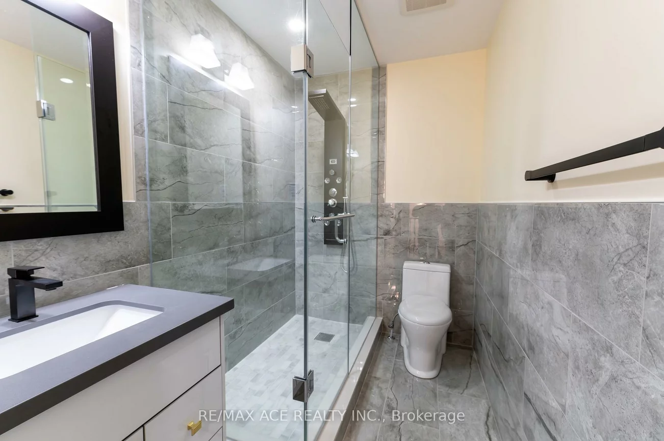 229B, Mcintosh, Birchcliffe-Cliffside, Toronto