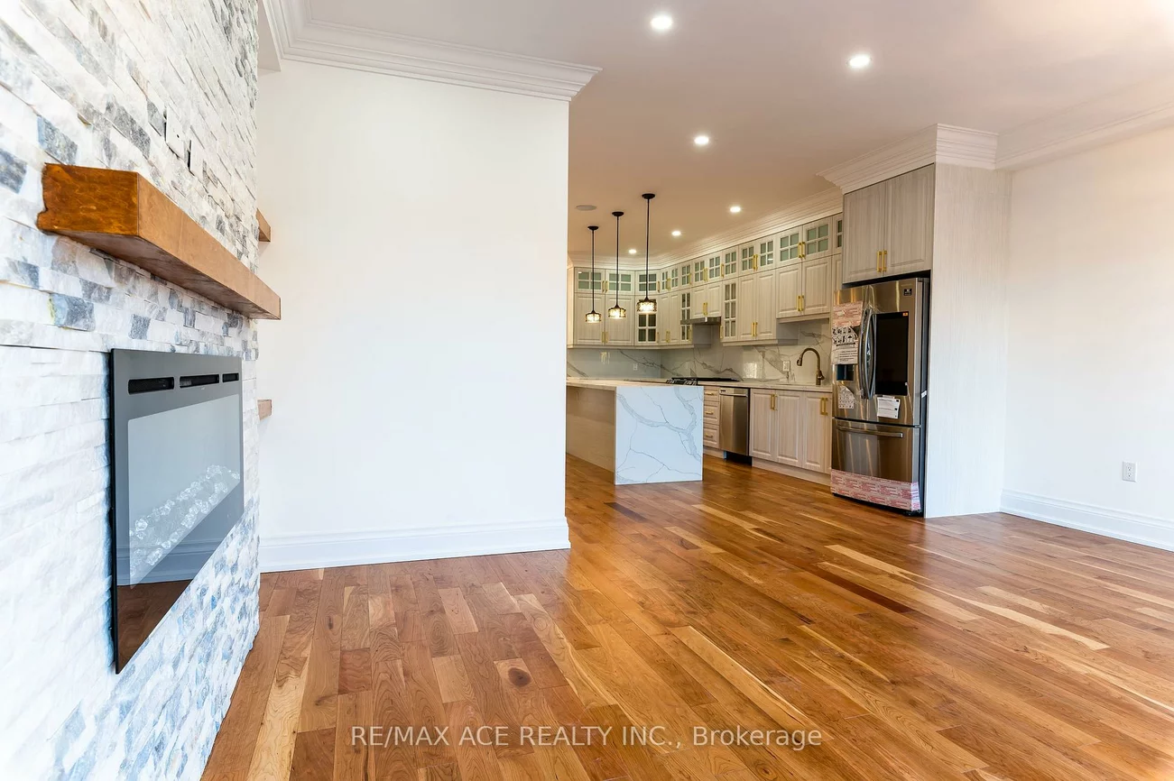 229B, Mcintosh, Birchcliffe-Cliffside, Toronto