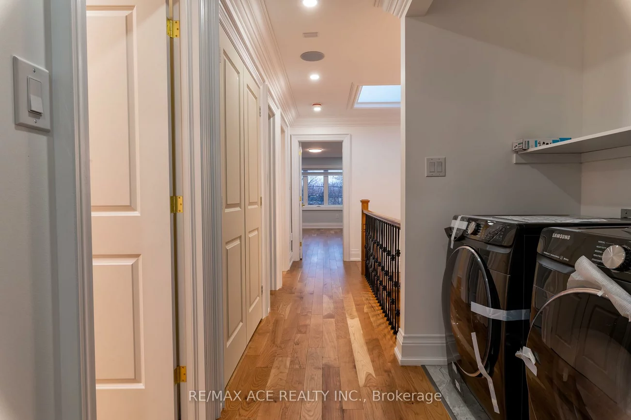 229B, Mcintosh, Birchcliffe-Cliffside, Toronto