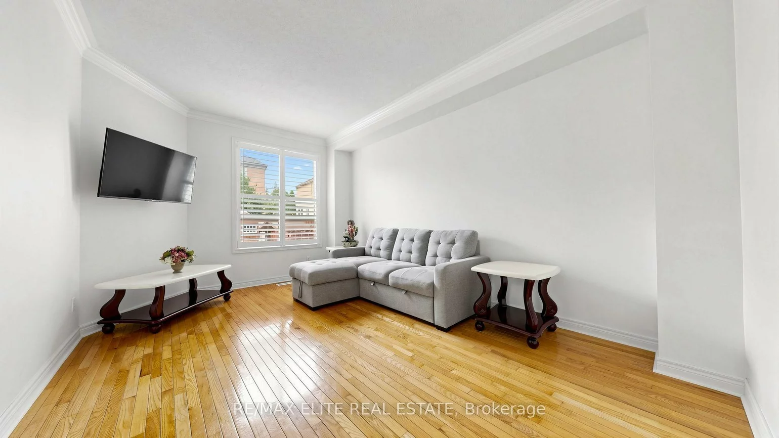24, Cascaden, Milliken, Toronto