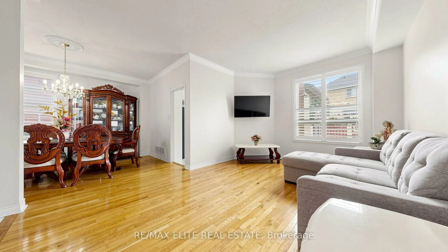 24, Cascaden, Milliken, Toronto