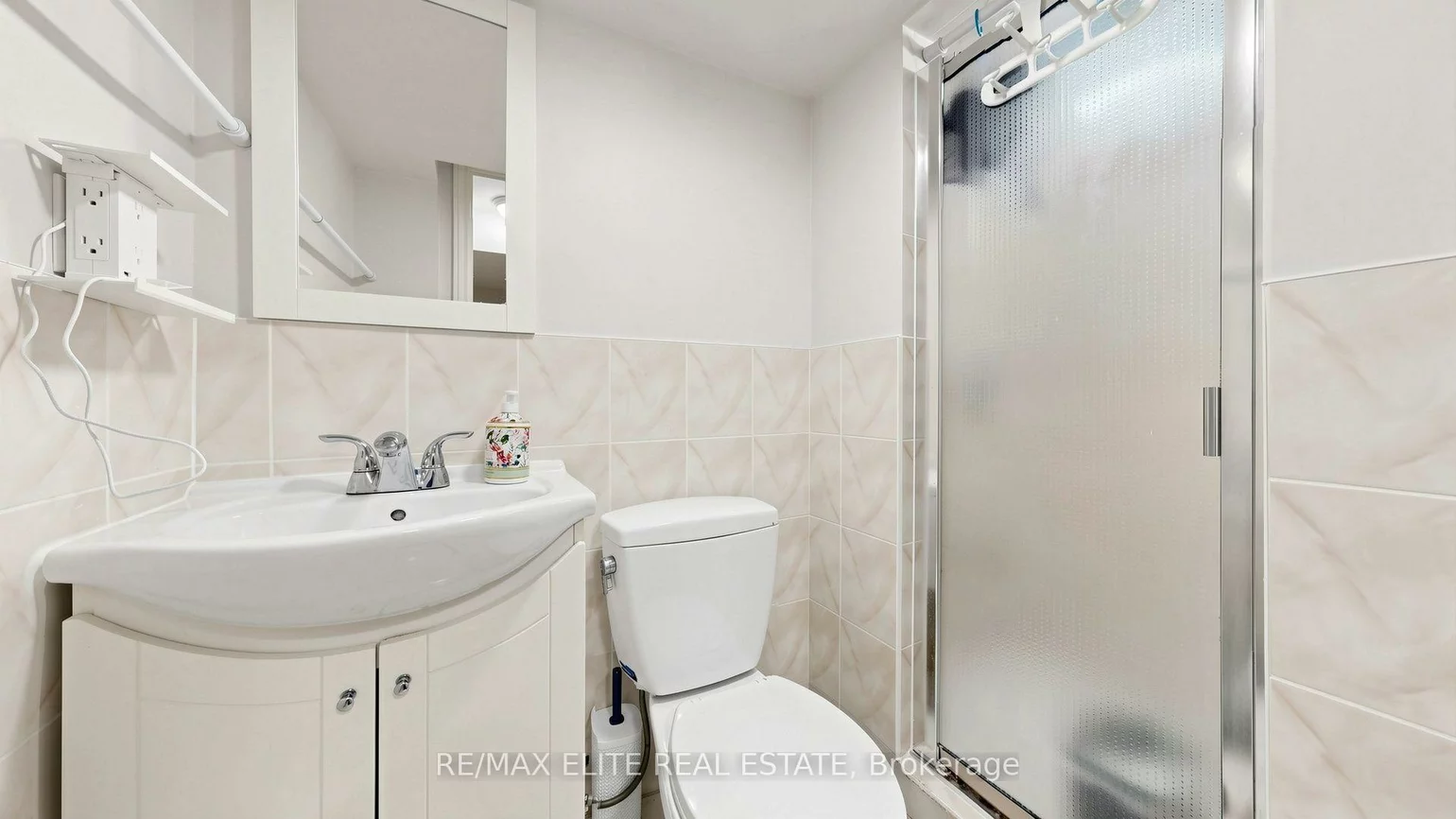 24, Cascaden, Milliken, Toronto