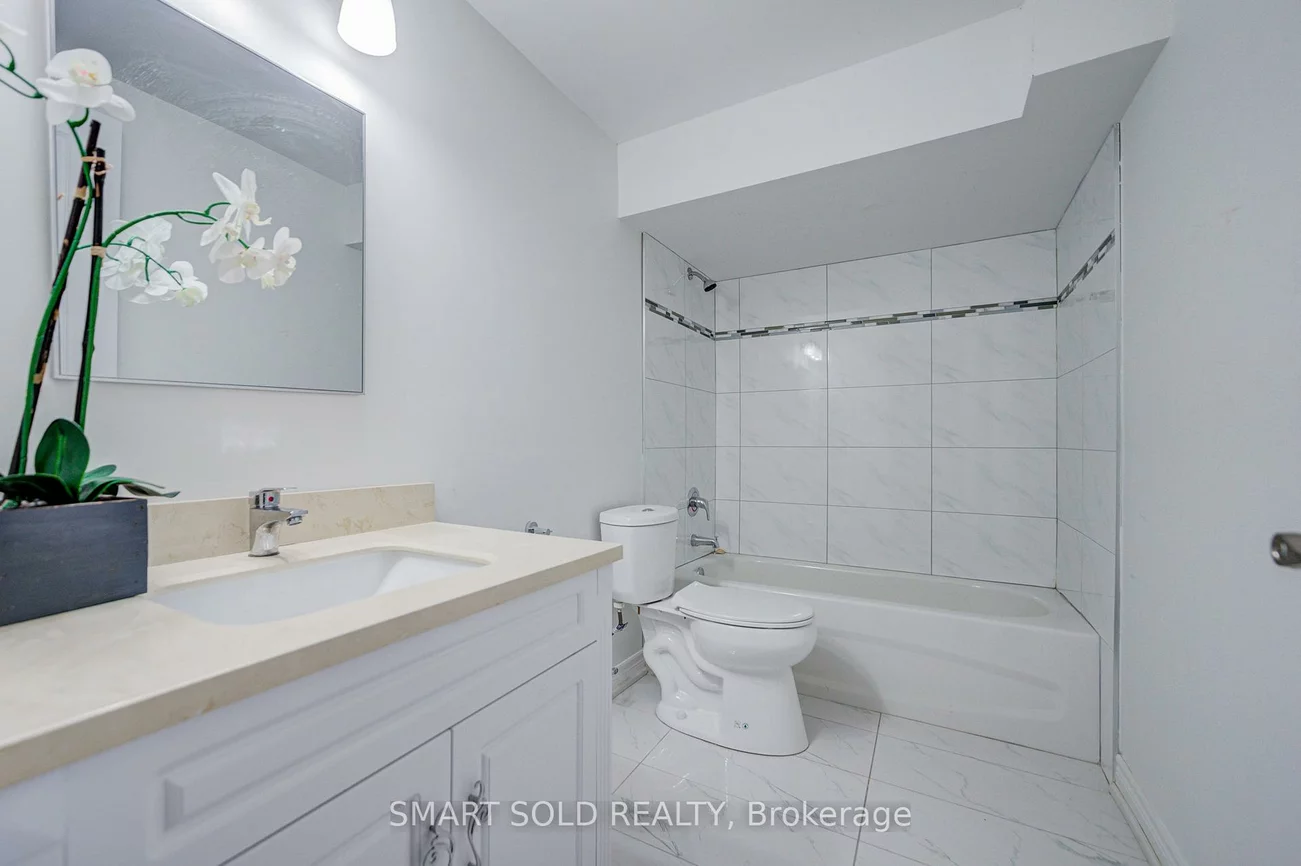 67, North Edgely, Clairlea-Birchmount, Toronto