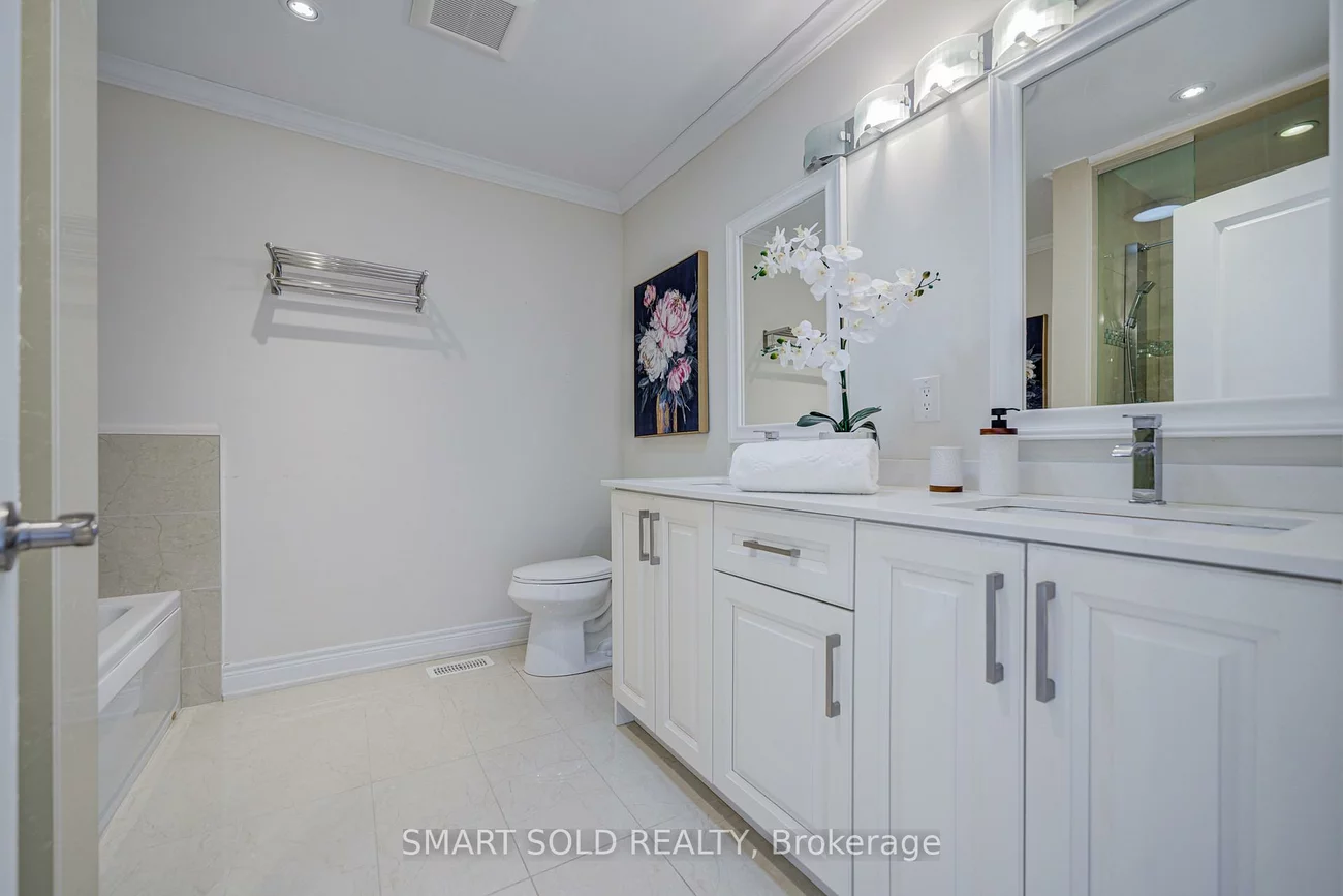 67, North Edgely, Clairlea-Birchmount, Toronto
