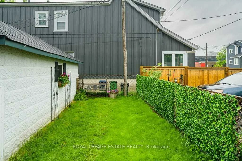212, Lawlor, East End-Danforth, Toronto