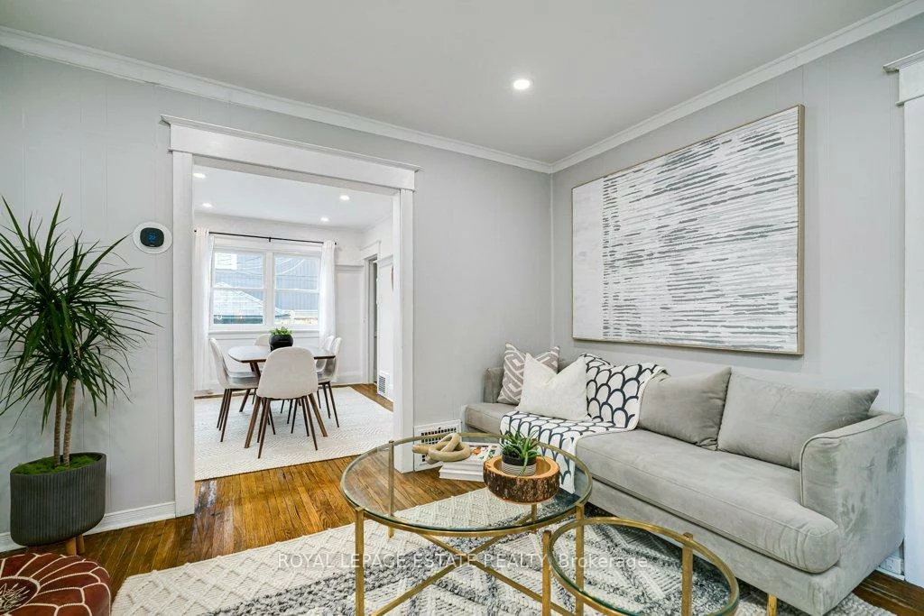212, Lawlor, East End-Danforth, Toronto